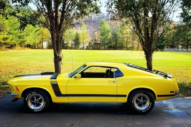1970 Ford Mustang -BOSS 302-NUMBERS MATCHING- - photo 2