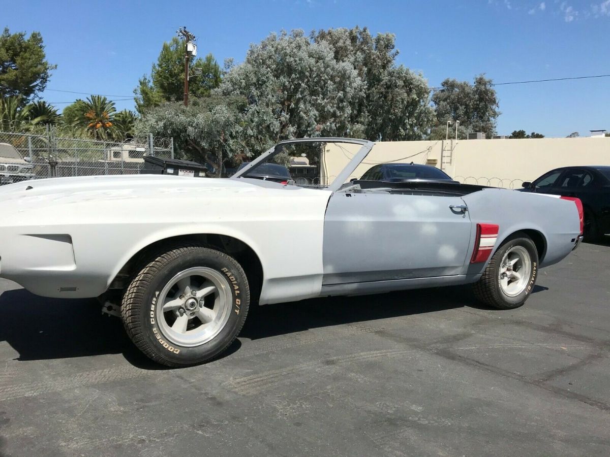1970 Ford Mustang Shelby Convertible Restomod Project Car - photo 2