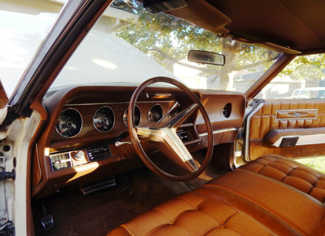1970 Ford Thunderbird Landau - photo 12