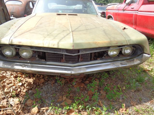 1970 Ford Torino , 2 Door Hard Top Parts Car - photo 13