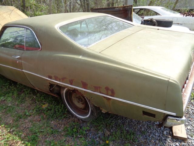 1970 Ford Torino , 2 Door Hard Top Parts Car - photo 2