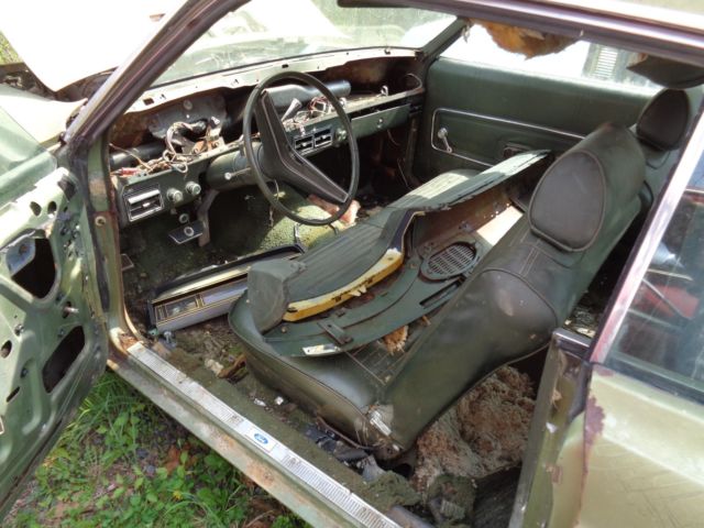 1970 Ford Torino , 2 Door Hard Top Parts Car - photo 7
