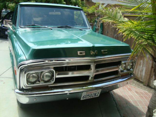 1970 GMC 2500 Series - photo 2