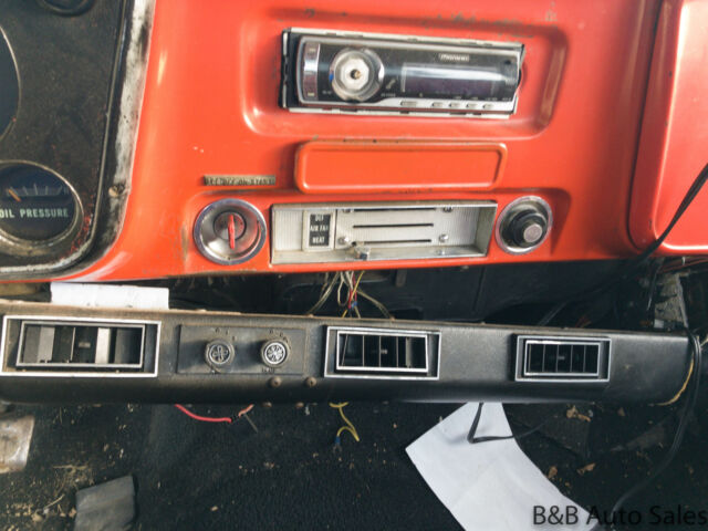 1970 GMC C10 Pickup -- - photo 9