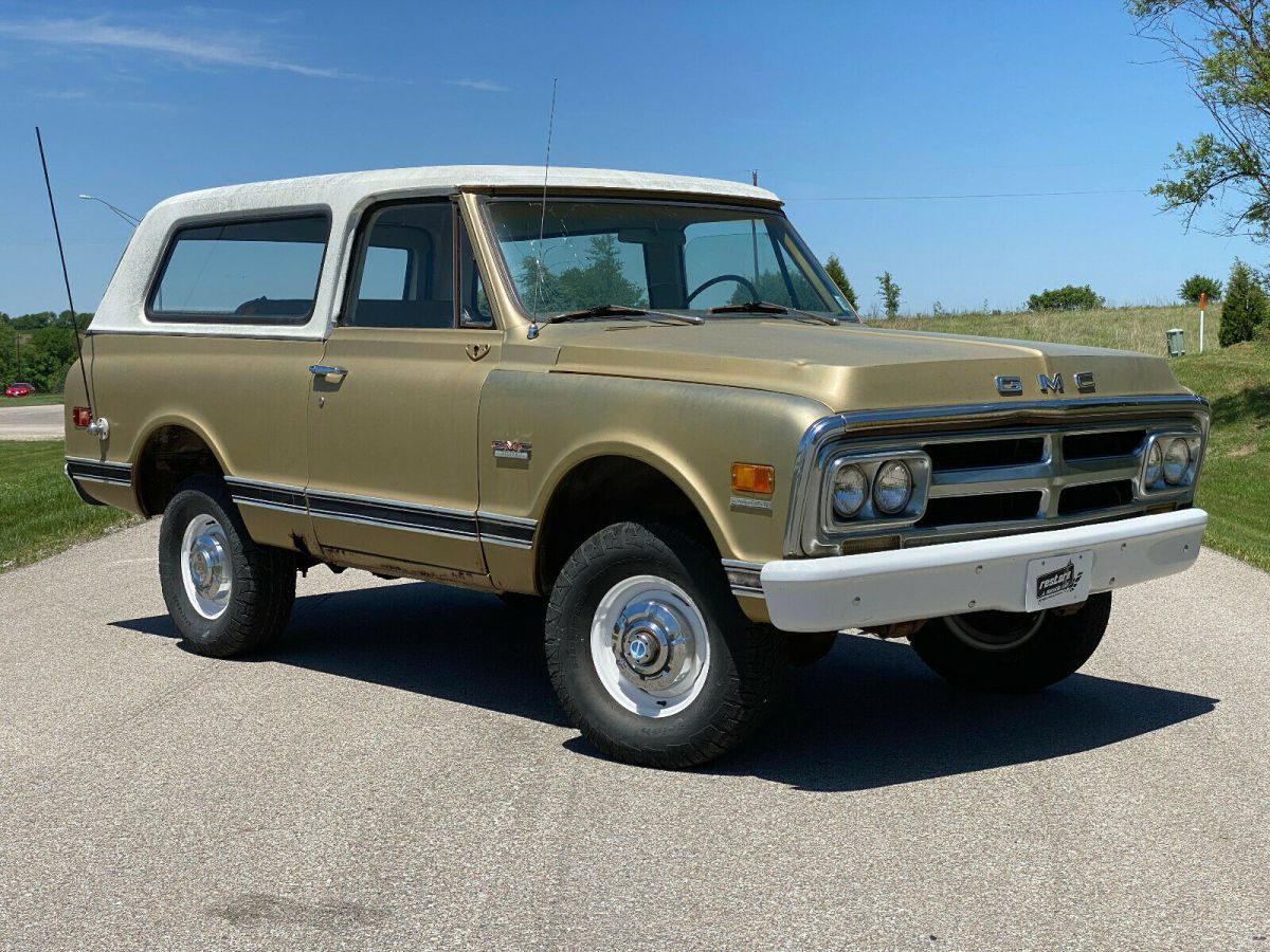 1970 GMC Jimmy K5, 350ci  5.7L - V8 - 4 Speed, 4x4, Gold - photo 2