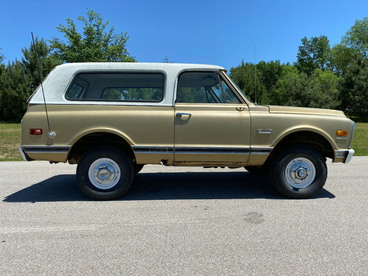1970 GMC Jimmy K5, 350ci  5.7L - V8 - 4 Speed, 4x4, Gold - photo 8