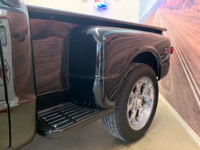 1970 Chevrolet C-10 GMC Sierra Grande Short Box Stepside - photo 3