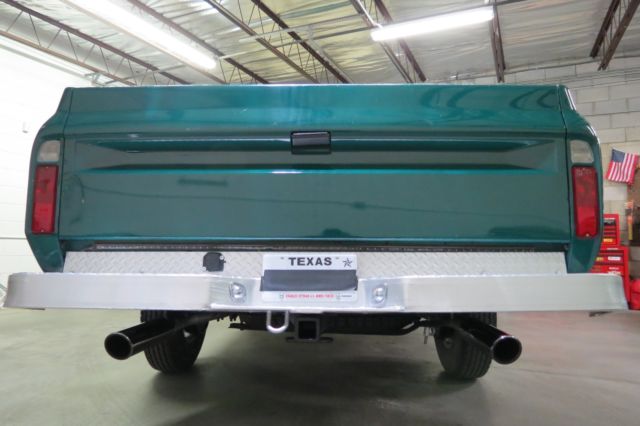 1970 GMC 2500 Series fleetside - photo 5