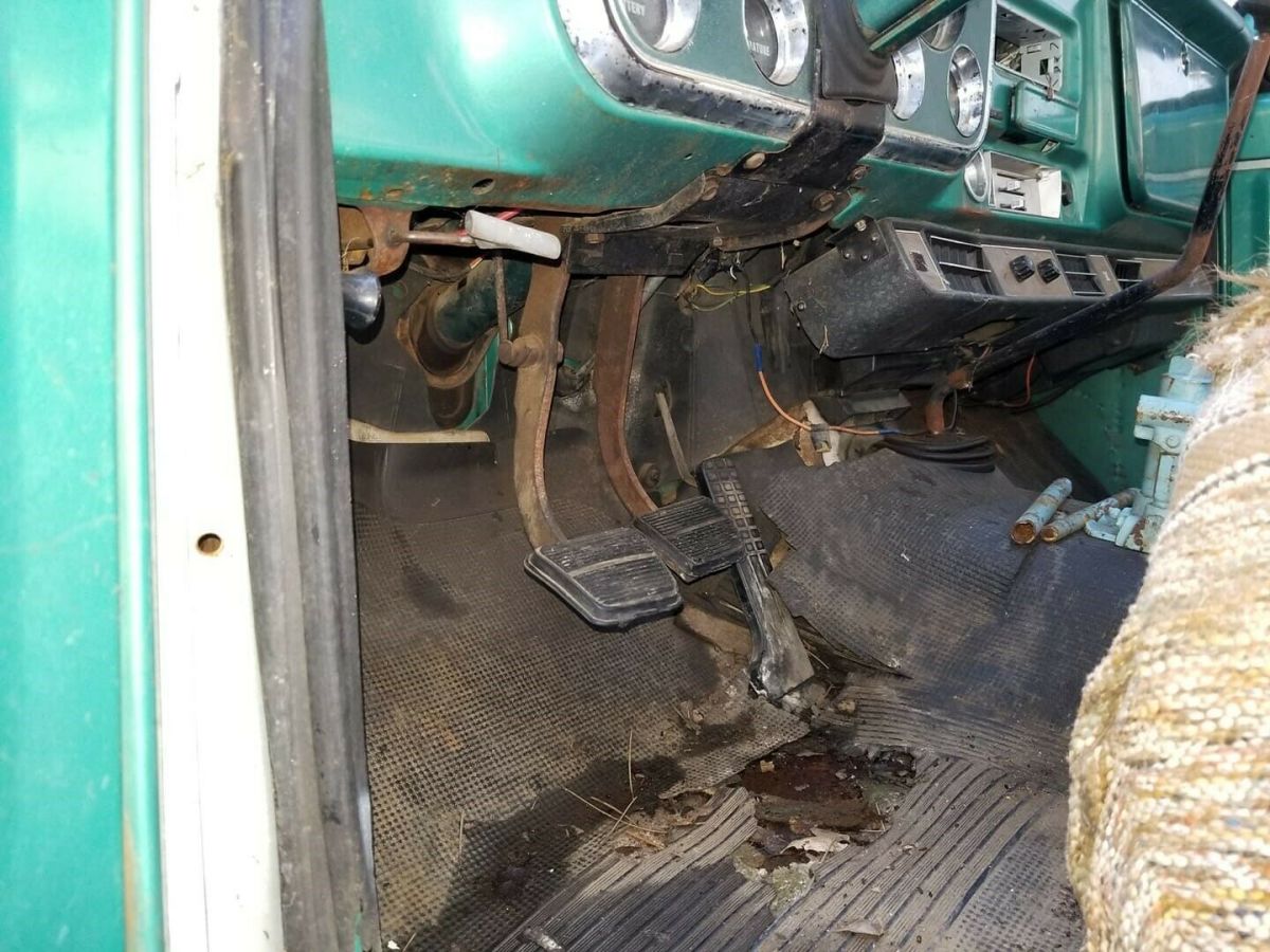 1970 GMC Sierra 2500 - photo 11