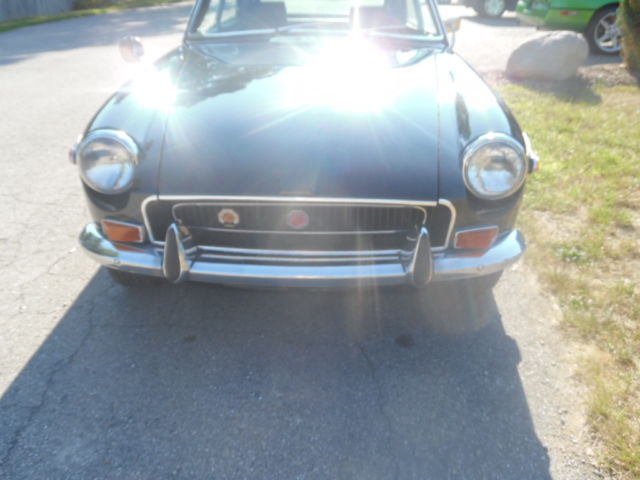 1970 MG MGB Runs Drives Body Inter good! 1.8L 4 Spd - photo 5