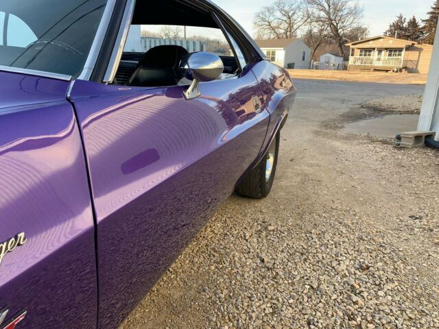 1970 Dodge Challenger - photo 11
