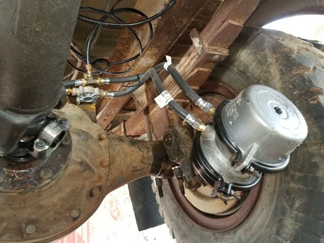 1970 International Harvester Loadstar 1700 4X4 - photo 11