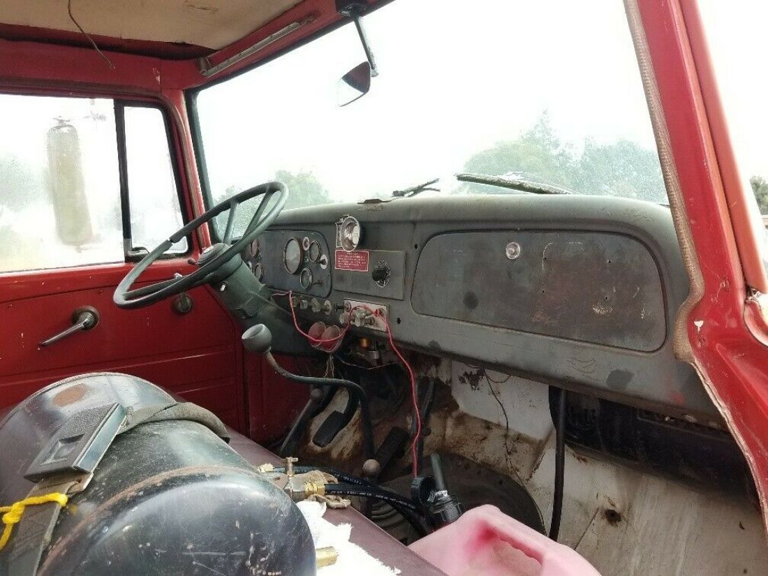 1970 International Harvester Loadstar 1700 4X4 - photo 7