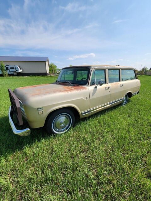 1970 International Travelall 1010 1970 International Harvester 1010