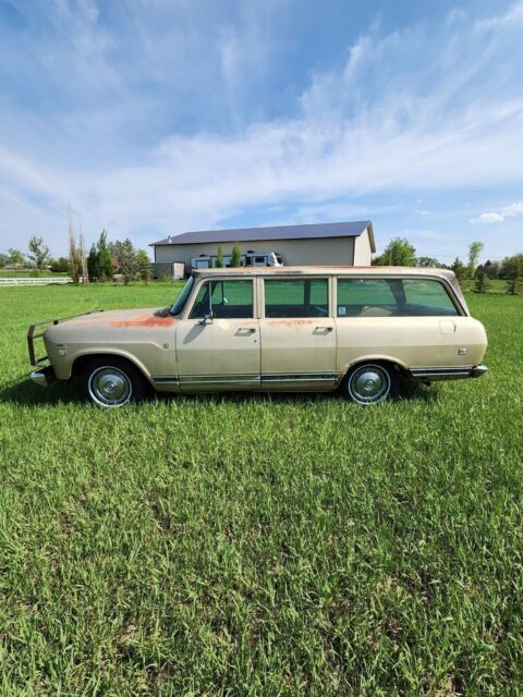 1970 International Harvester 1010 - photo 2
