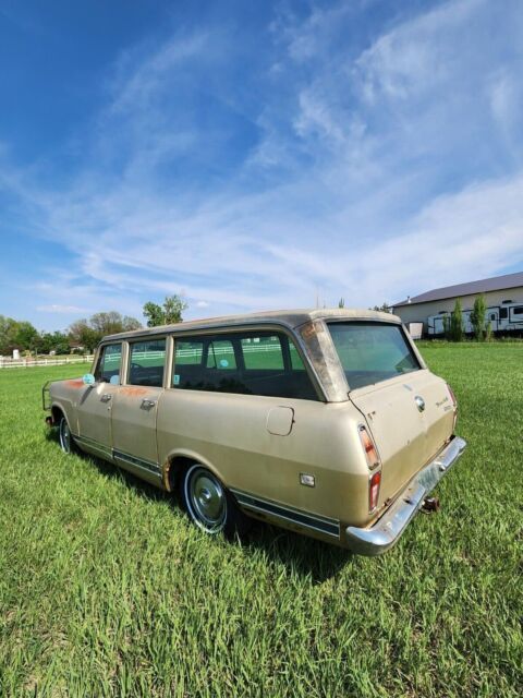 1970 International Harvester 1010 - photo 3
