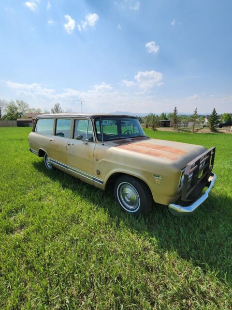 1970 International Harvester 1010 - photo 4