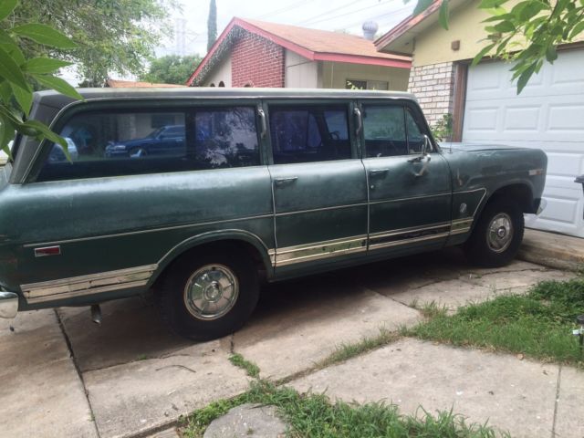 1970 International Harvester 1100D - photo 3