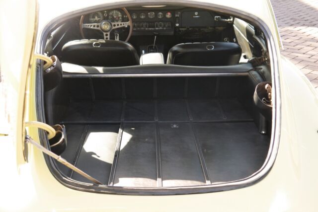 1970 Jaguar E-Type 4.2 SII Coupe 2+2 - photo 12