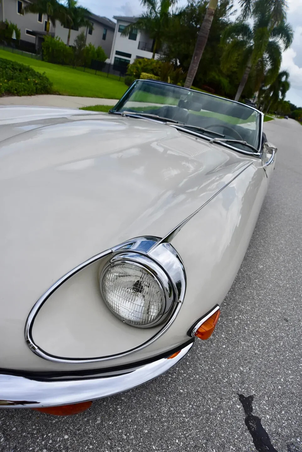 1970 Jaguar E-Type Matching #s, Stromberg Carbs, Rust-Free Body - photo 2