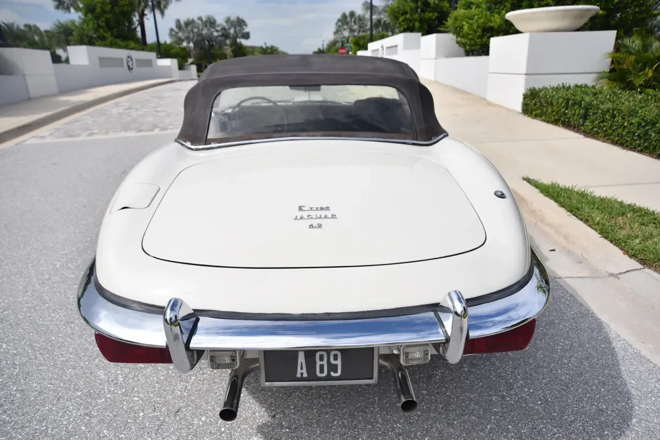 1970 Jaguar E-Type Matching #s, Stromberg Carbs, Rust-Free Body - photo 8