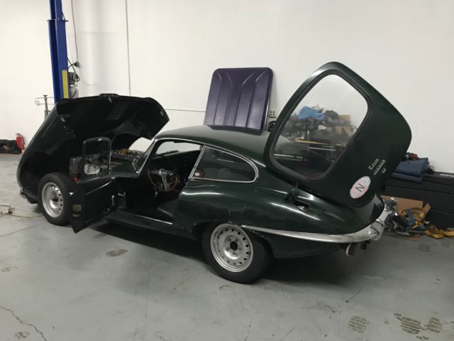 1970 Jaguar E-Type coupe - photo 2
