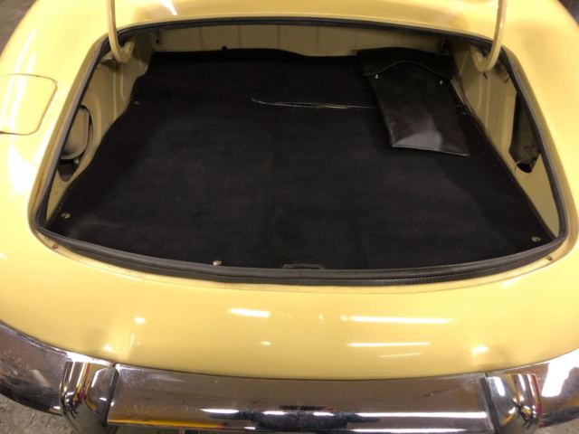 1970 Jaguar E-Type Series 2 Roadster - photo 13
