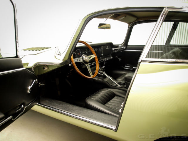 1970 Jaguar E-Type FHC Coupe - photo 10