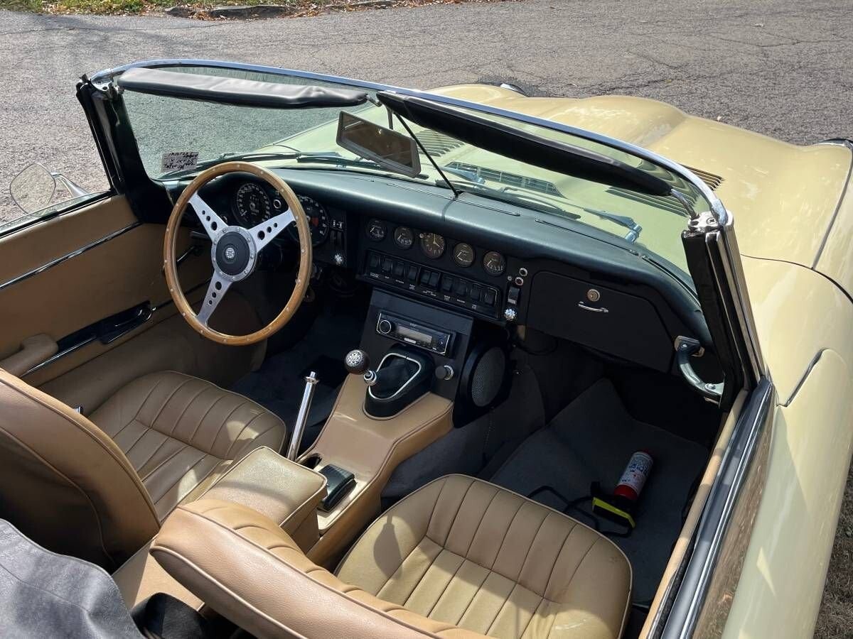 1970 Jaguar XKE Jaguar XKE Convertible, Unrestored, Yellow/Tan - photo 11