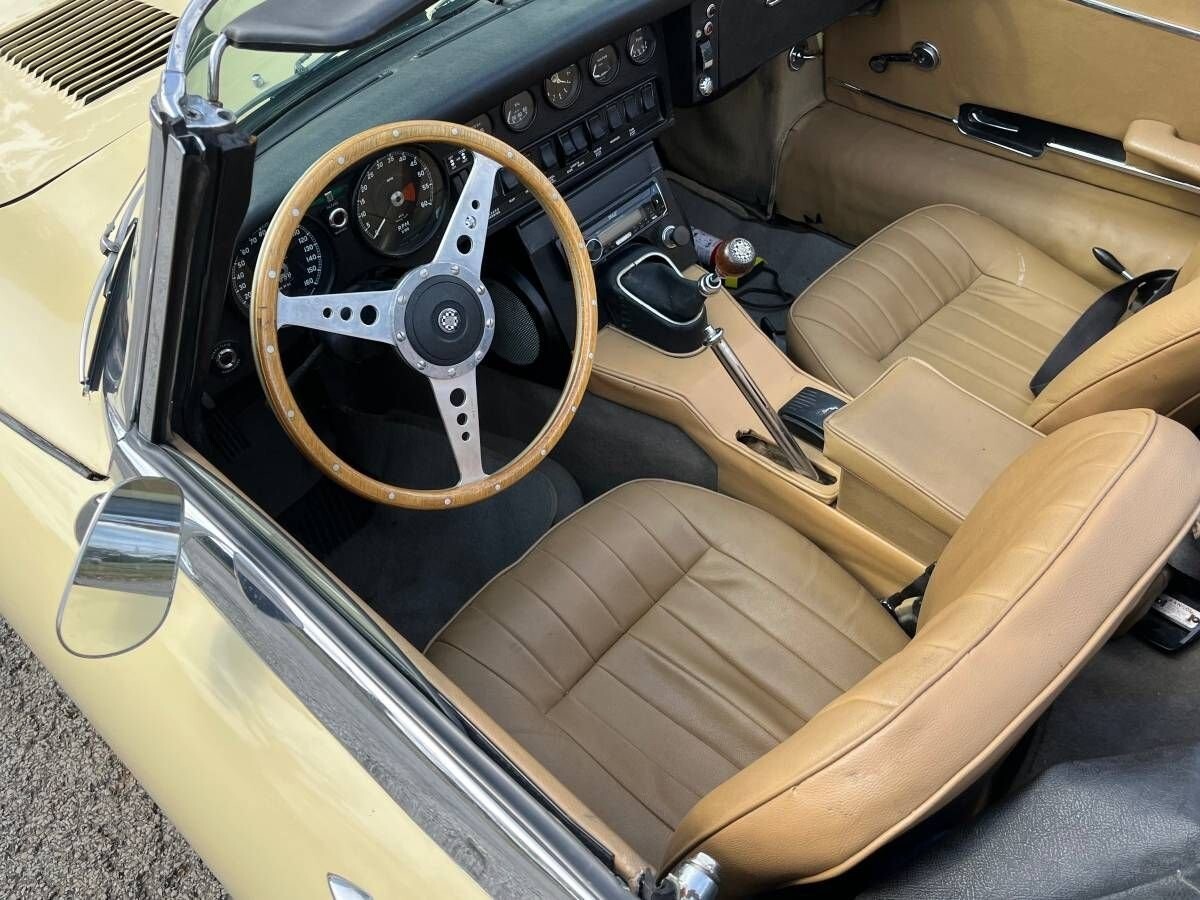 1970 Jaguar XKE Jaguar XKE Convertible, Unrestored, Yellow/Tan - photo 9