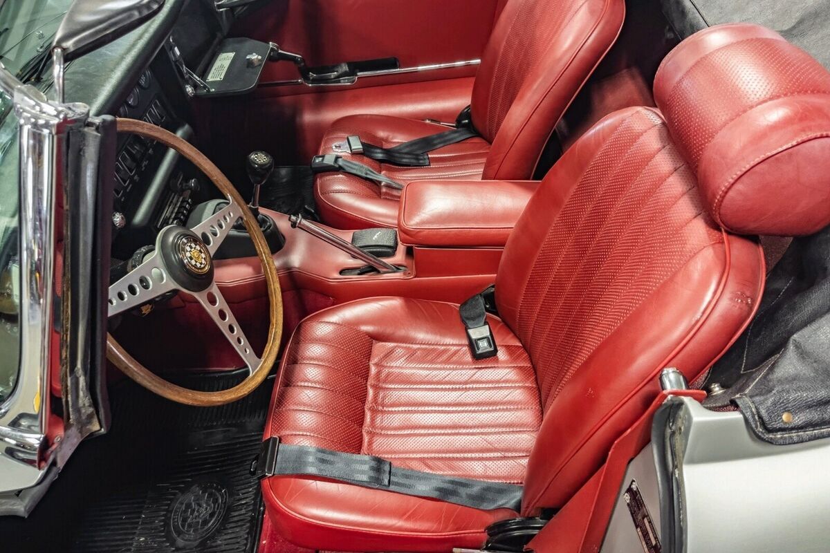 1970 Jaguar XKE Series II Roadster - photo 12