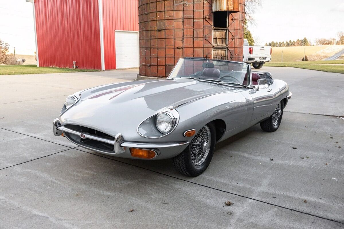 1970 Jaguar XKE Series II Roadster - photo 9