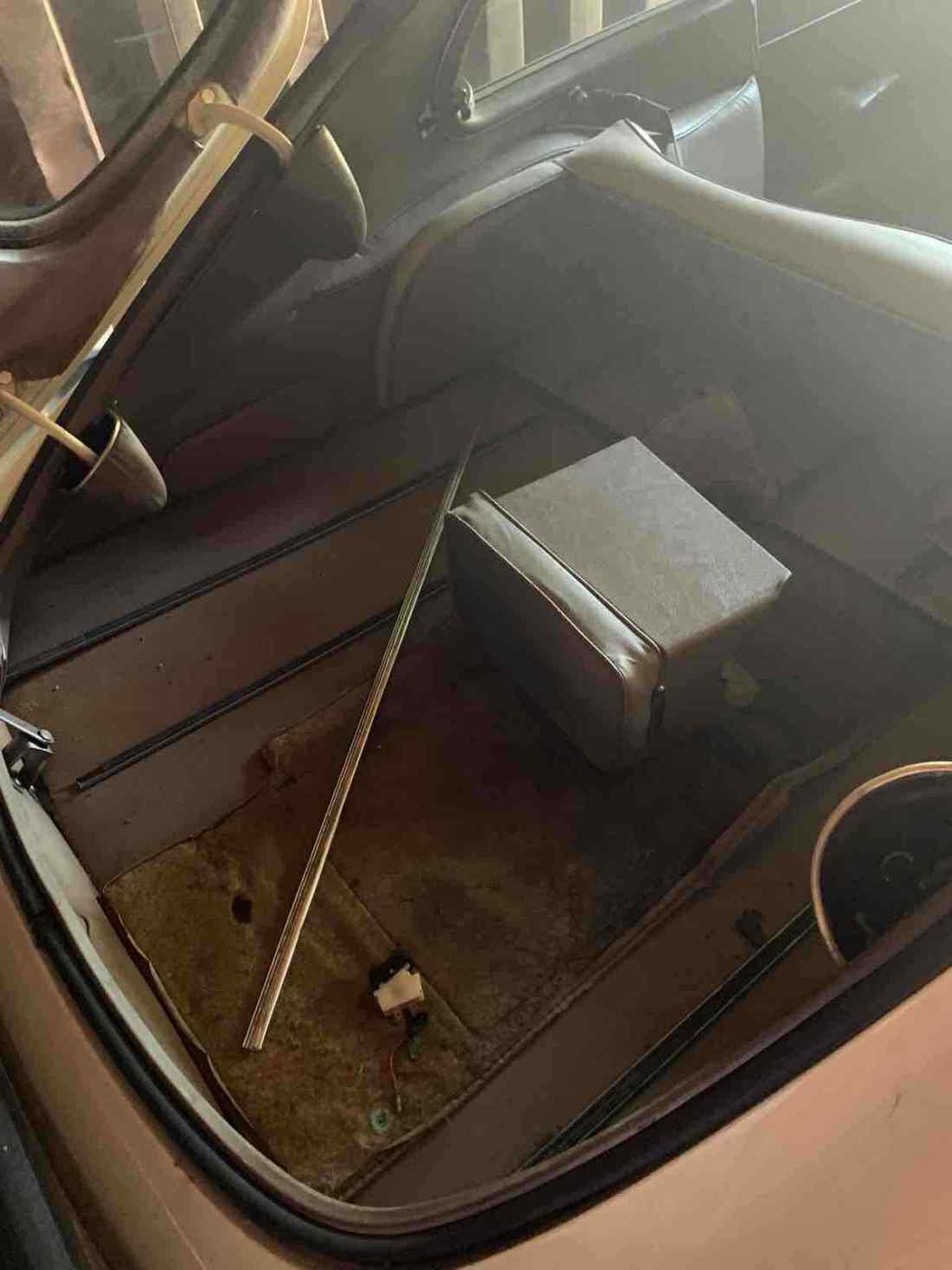 1970 Jaguar XKE 2+2 - photo 10