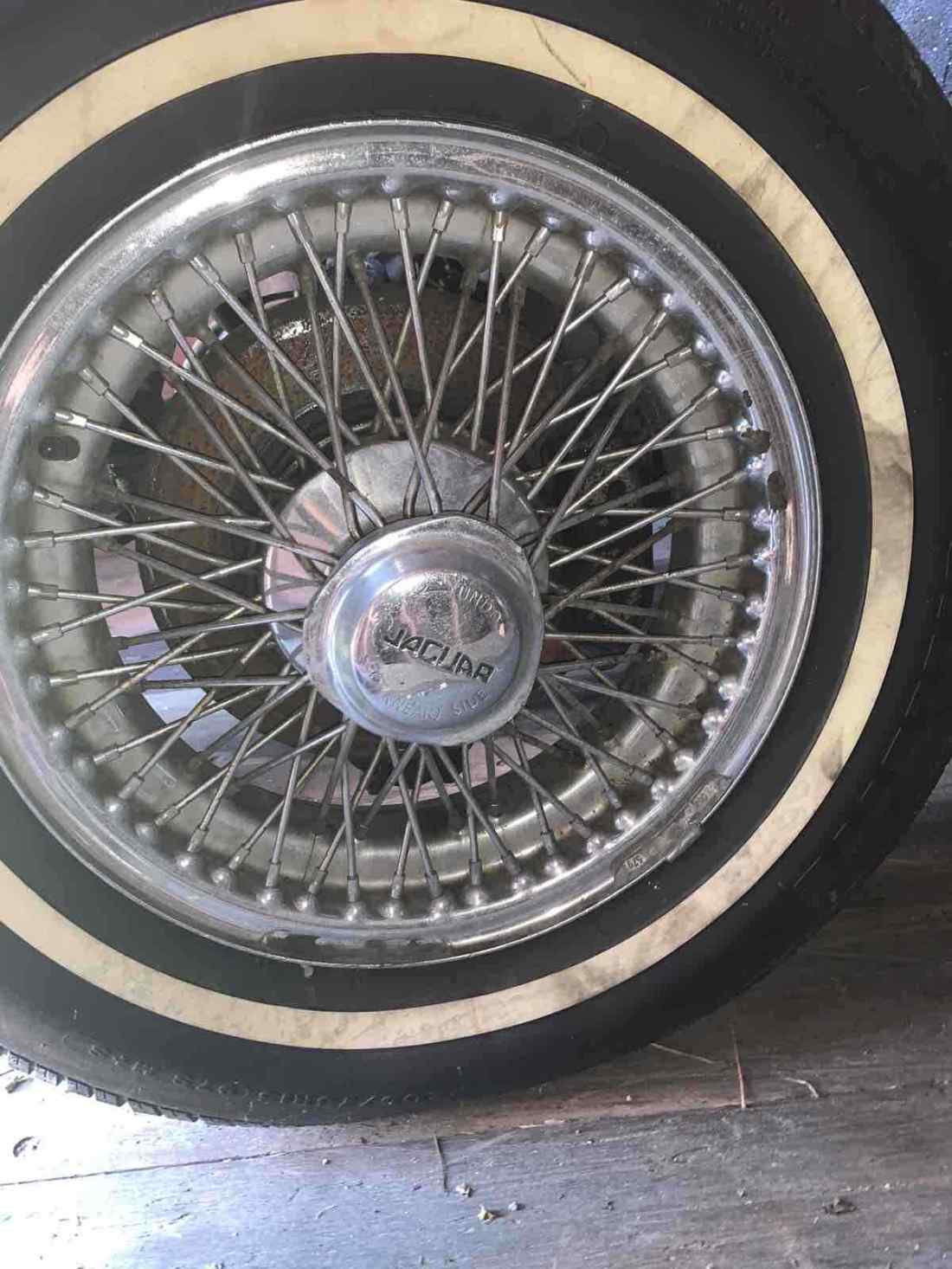 1970 Jaguar XKE 2+2 - photo 3