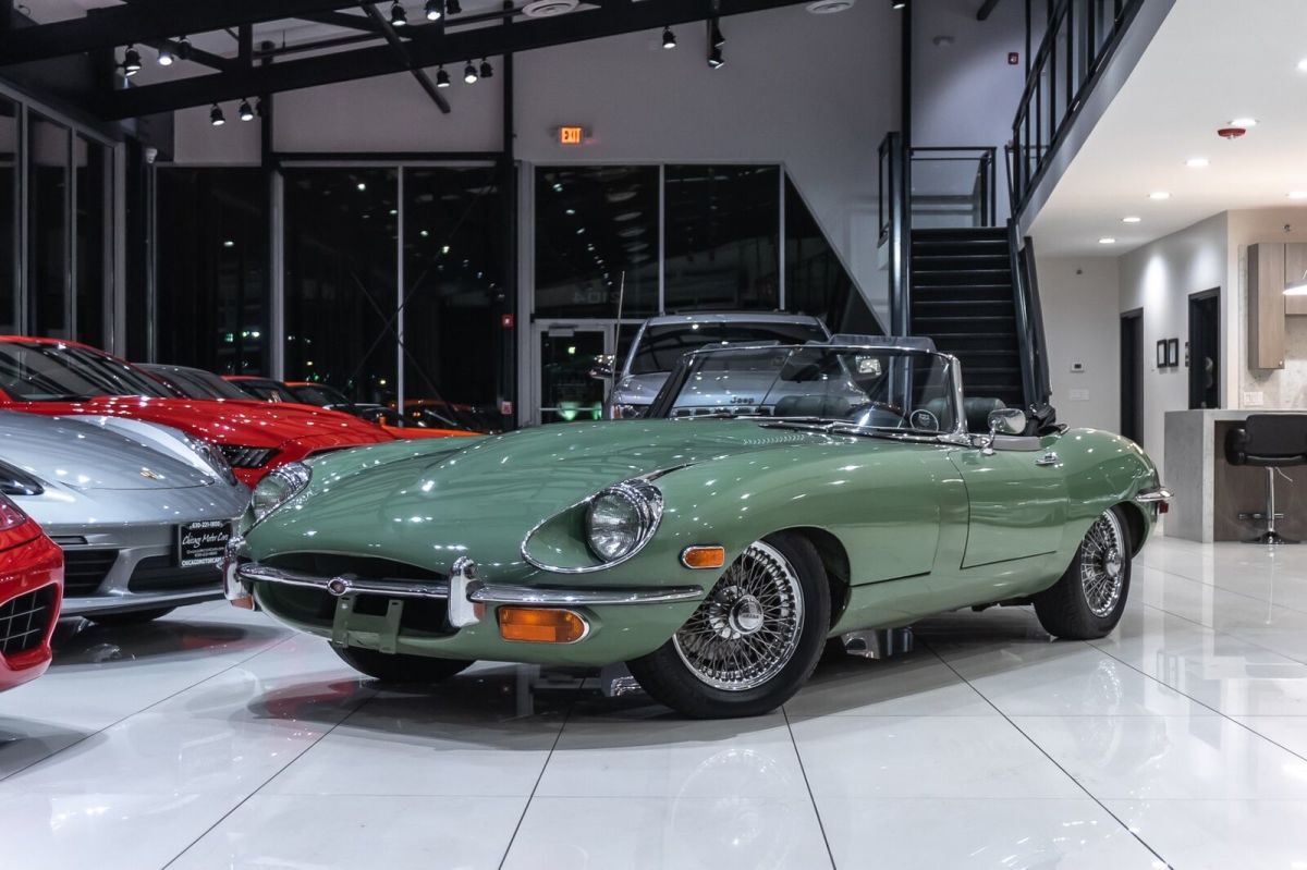 1970 Jaguar XKE Series II Roadster NEW ROOF! RECENT SERVICE! - photo 2
