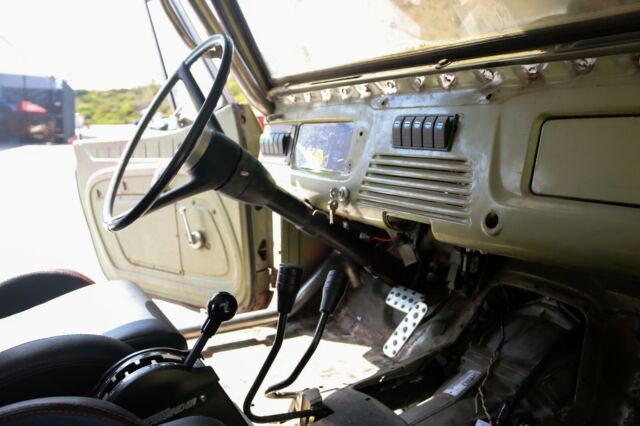 1970 Jeep Commando - photo 7