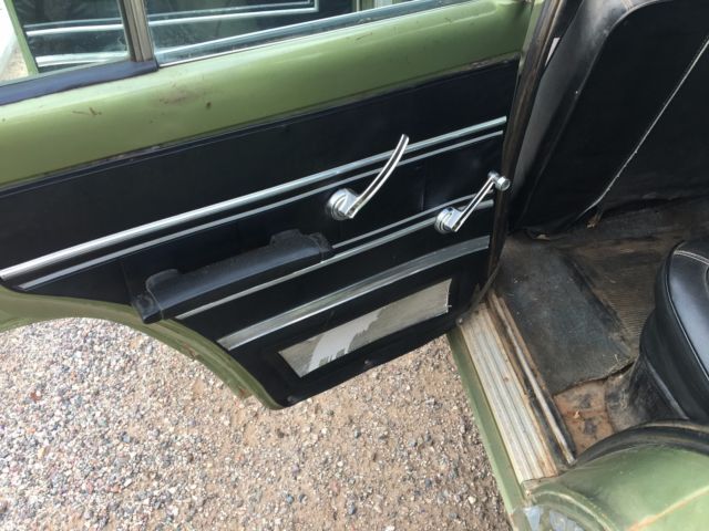 1970 Jeep Wagoneer - photo 12
