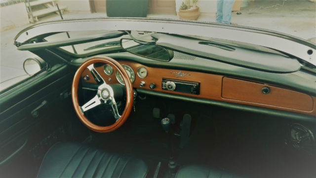 1970 Volkswagen Karmann Ghia customized - photo 6