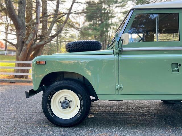 1970 Land Rover Defender 2A - photo 6