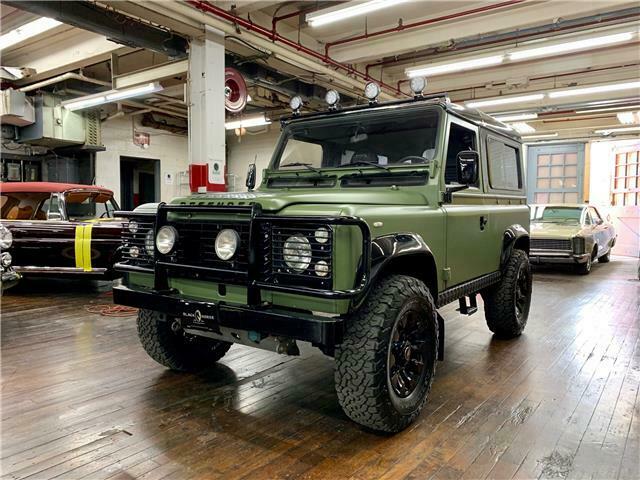 1970 Land Rover Defender - photo 3