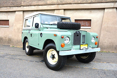 1970 Land Rover Series II 88 1970 Land Rover Defender
