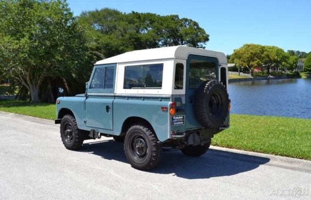 1970 Land Rover Series IIA 88 2286cc 4 cylinder engine, manual transmission, 4X4 - photo 3