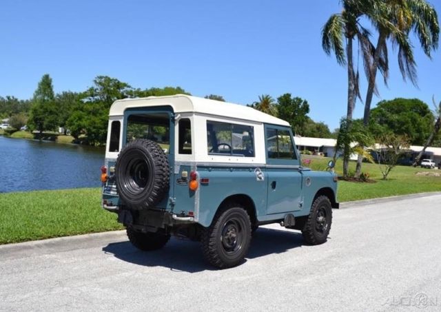 1970 Land Rover Series IIA 88 2286cc 4 cylinder engine, manual transmission, 4X4 - photo 6