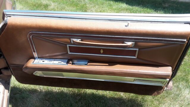 1970 Lincoln Continental - photo 8