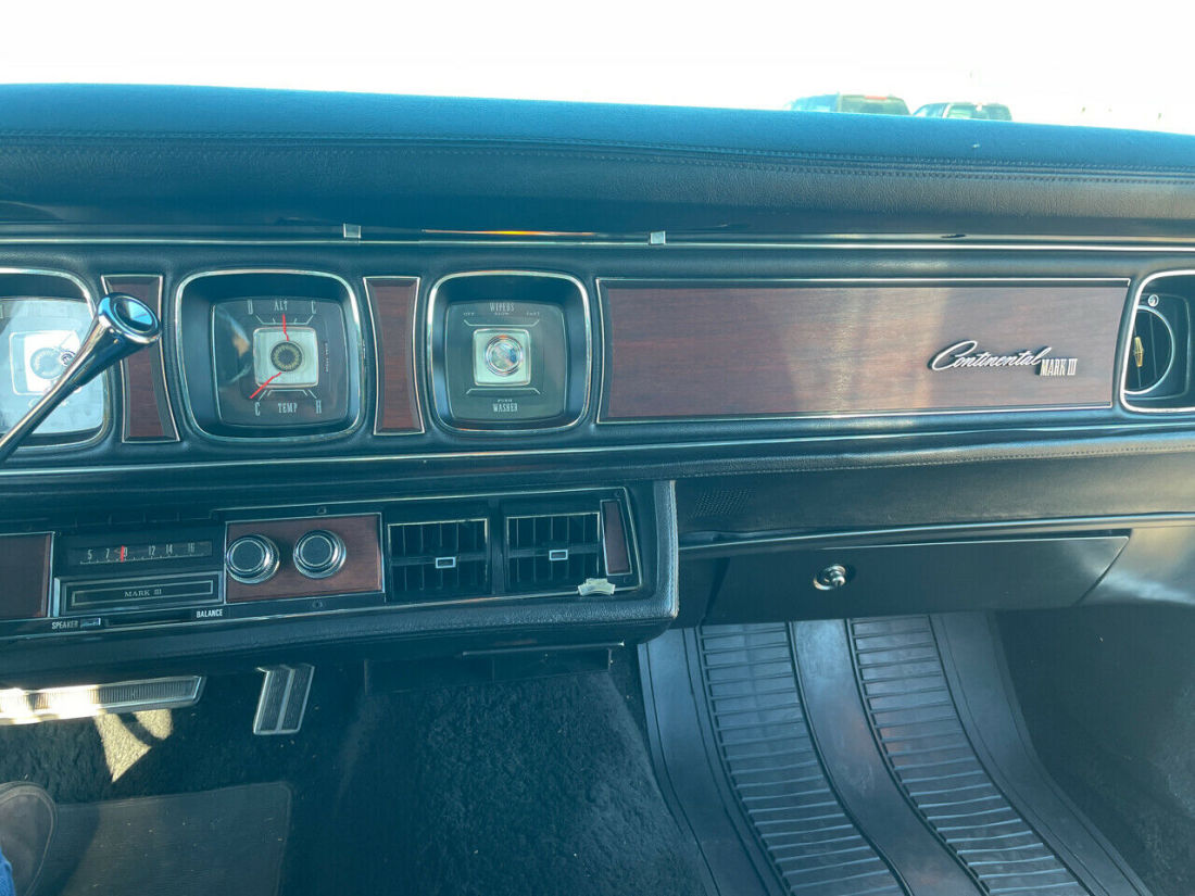1970 Lincoln Continental - photo 12