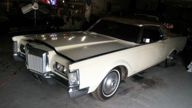 1970 Lincoln Continental Base 2 door Coupe - photo 10