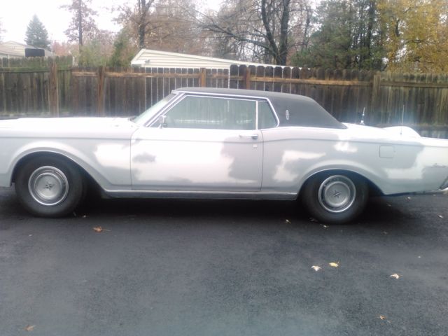 1970 Lincoln Town Car - photo 2