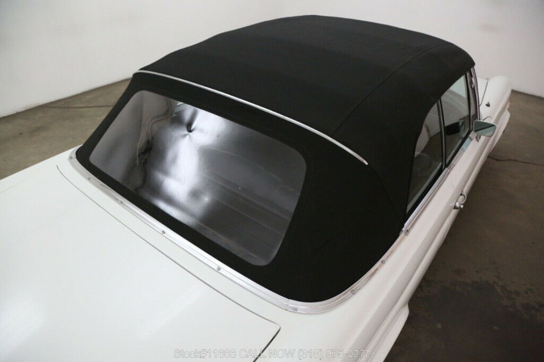1970 Mercedes-Benz 200-Series Low Grille Cabriolet - photo 11
