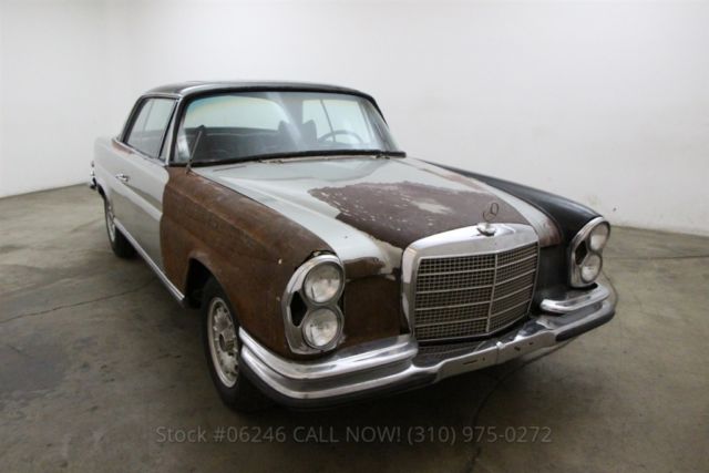 1970 Low Grille Used 1970 Mercedes-Benz 200-Series Low Grille