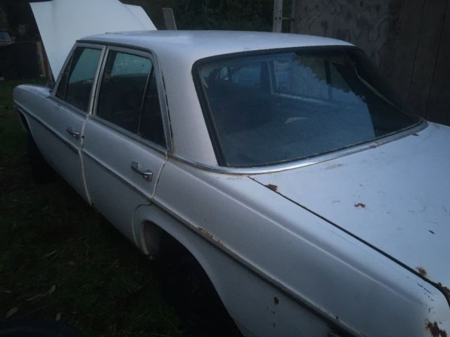 1970 Mercedes-Benz 200-Series